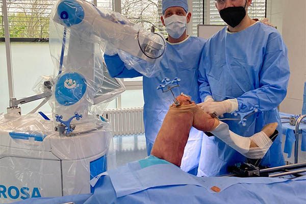 Chirurgia robotica assistita